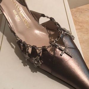 Gianni Milanesi bracelet mule.